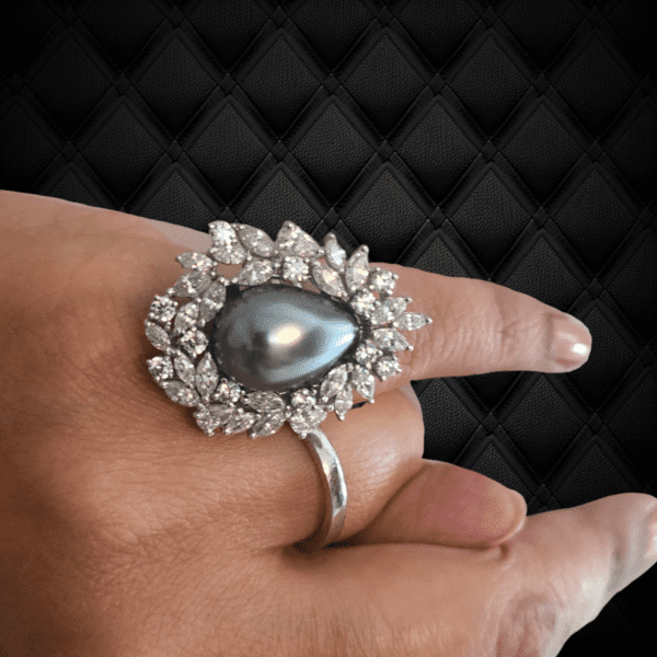 Grey Passion Pearl Ring